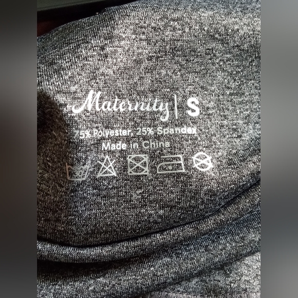 NWT Maternity Active Full Length Leggings Size S - Picture 8 of 8